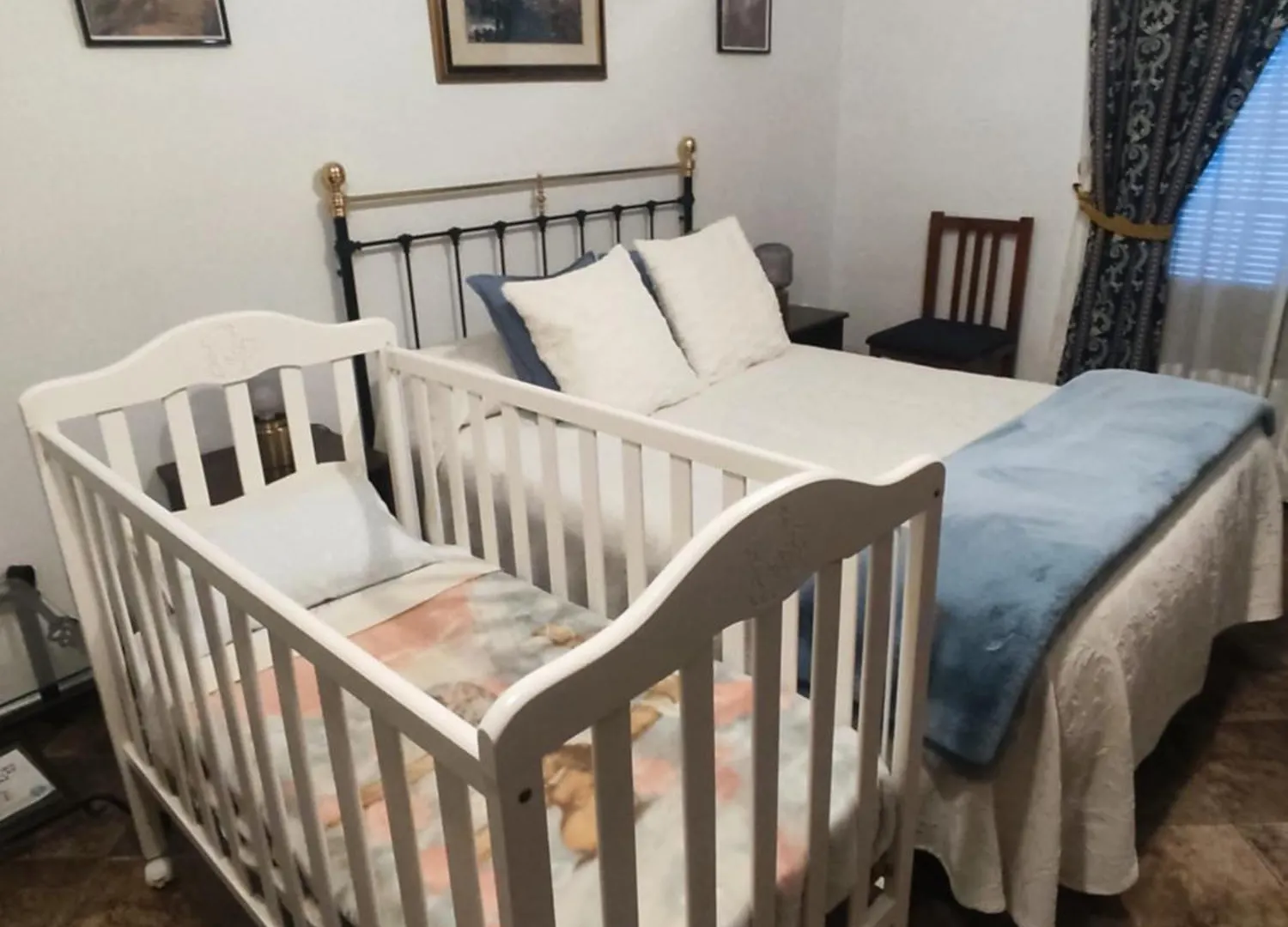 Apartamento Entretorres. Casa-dúplex en centro histórico. Carmona